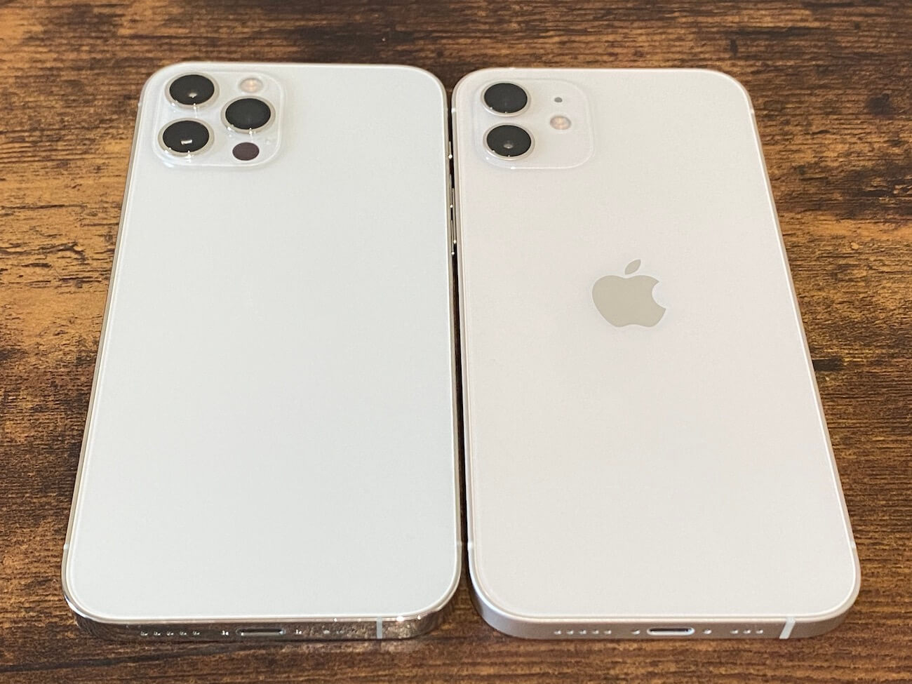 iPhone 12 12pro　デザイン　比較